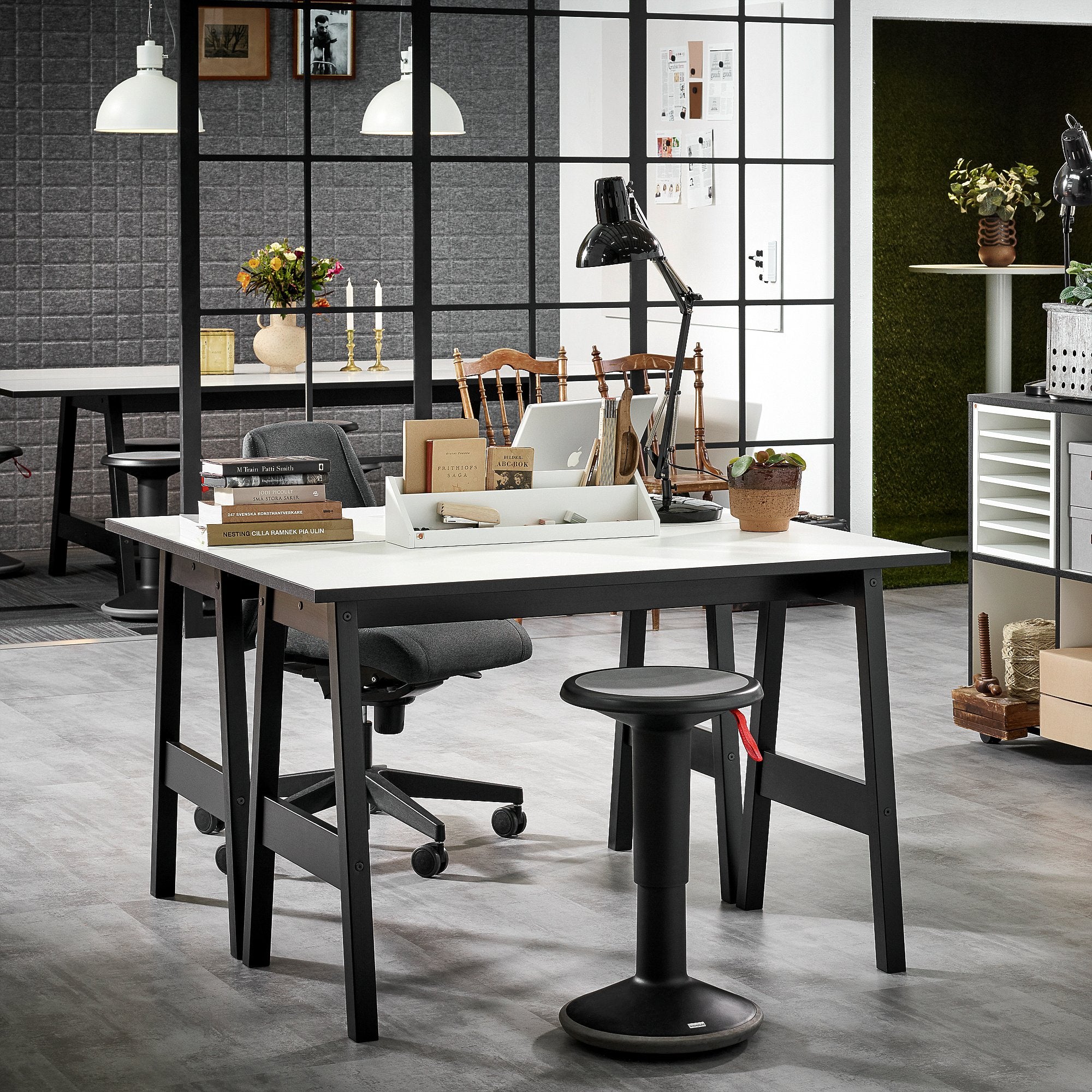 UPis1 100U ergo-stool