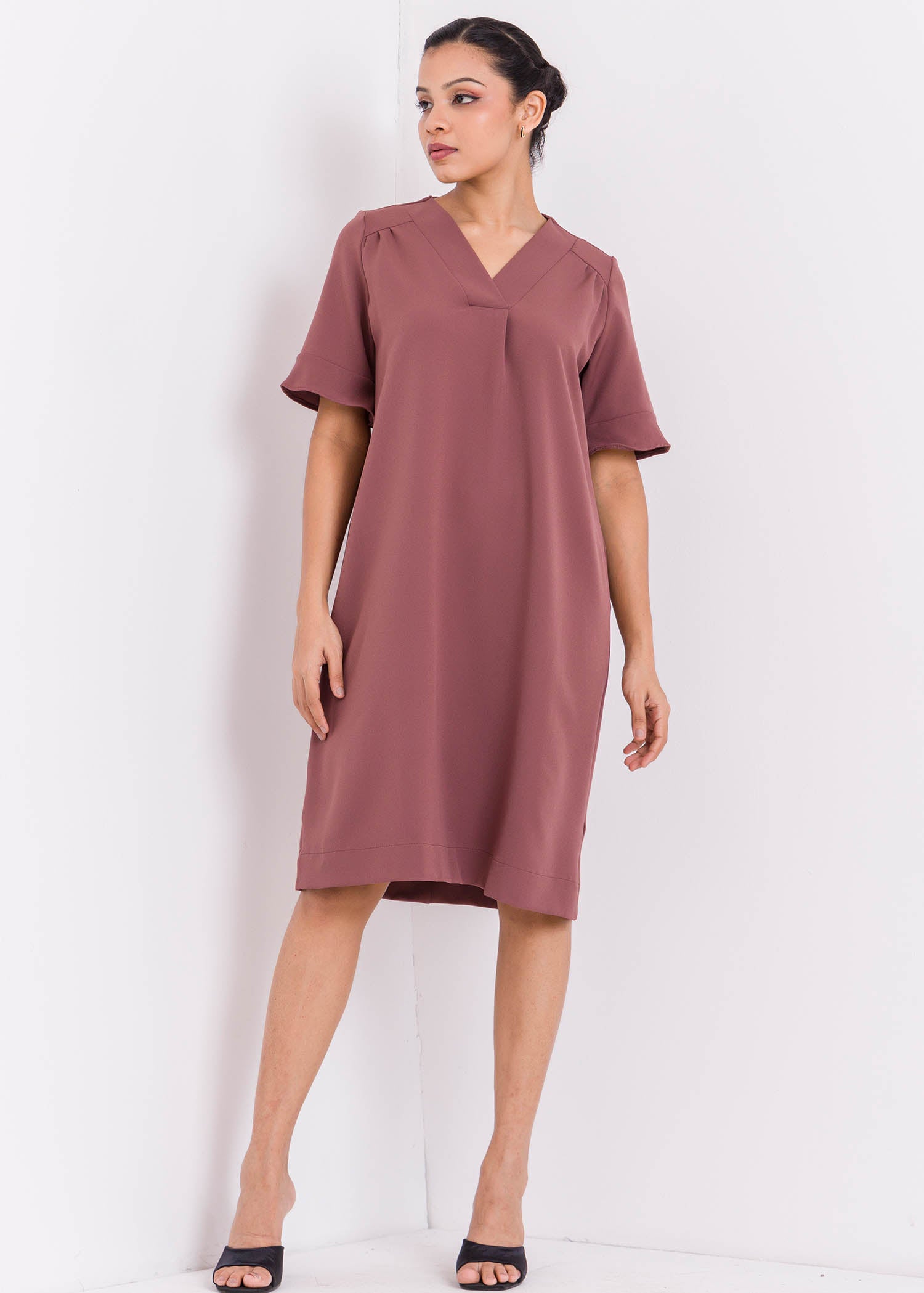 V Neck Dress With Flounce Sleeve