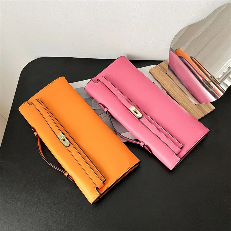 Women's Pu Leather Solid Color Elegant Square Lock Clasp Handbag