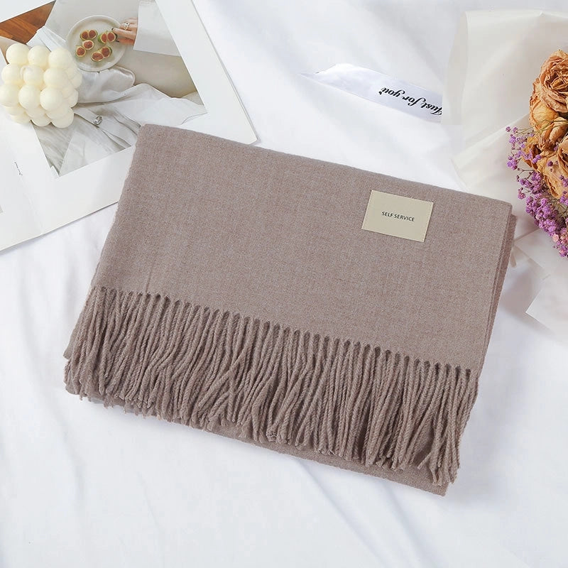 Women's Minimalist Solid Color Polyester Tassel Scarf