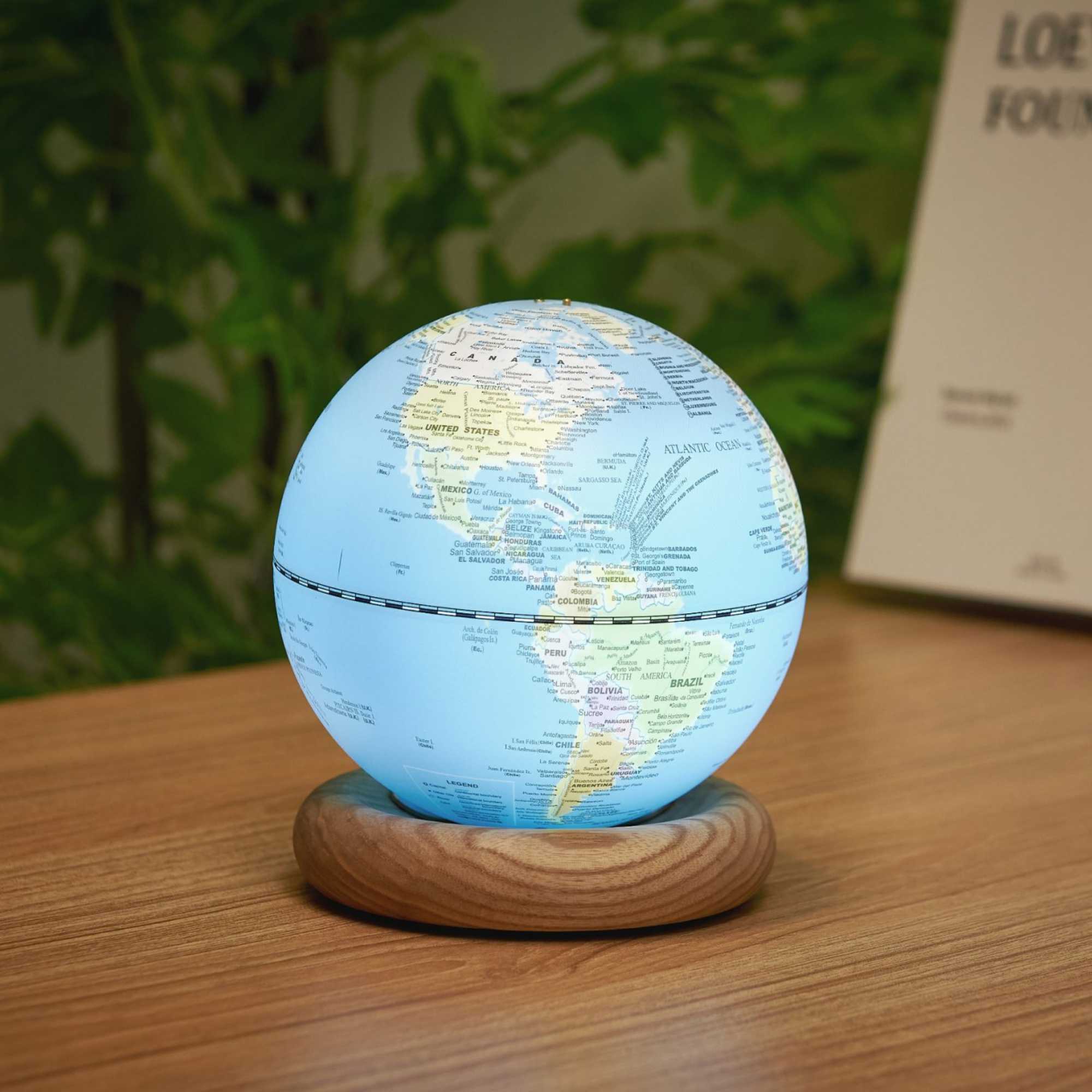 Gingko AtlasGlobe Lamp Mini. Mini Sky Blue