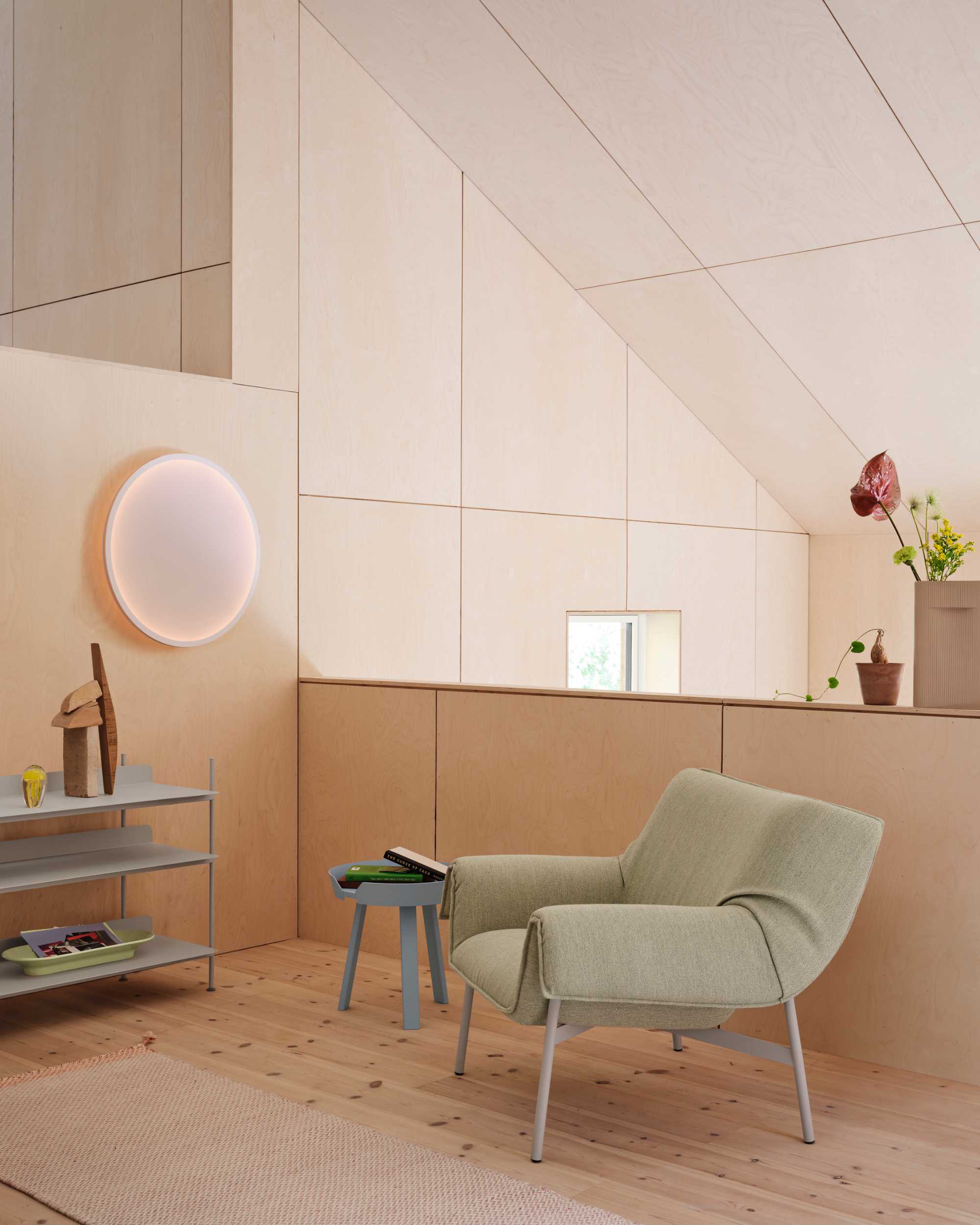 Muuto Calm Wall Lamp ?68 w. Grey Band