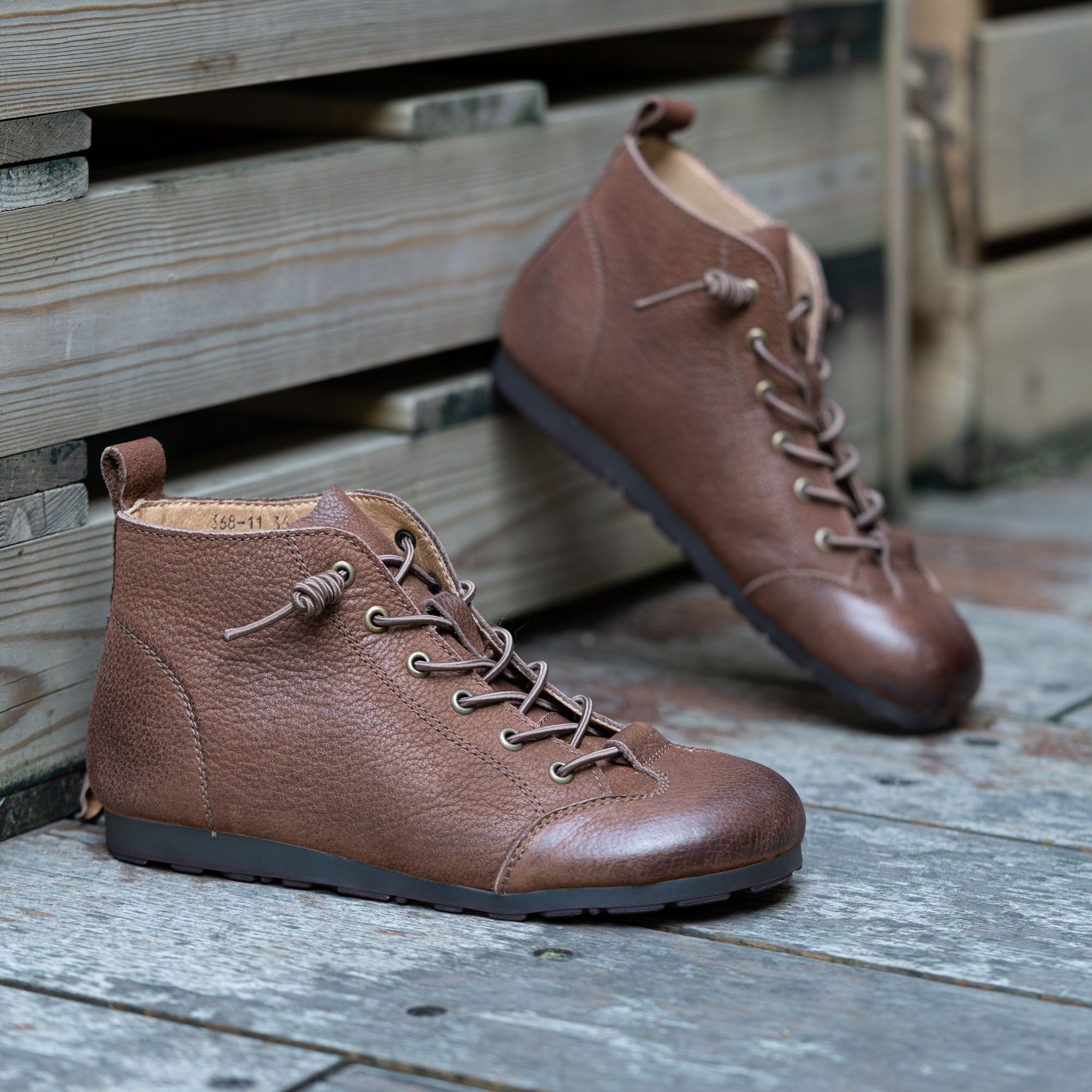 Retro Handmade Genuine Leather Barefoot Boots Lace-Up Ankle Boots in Camel/Coffee