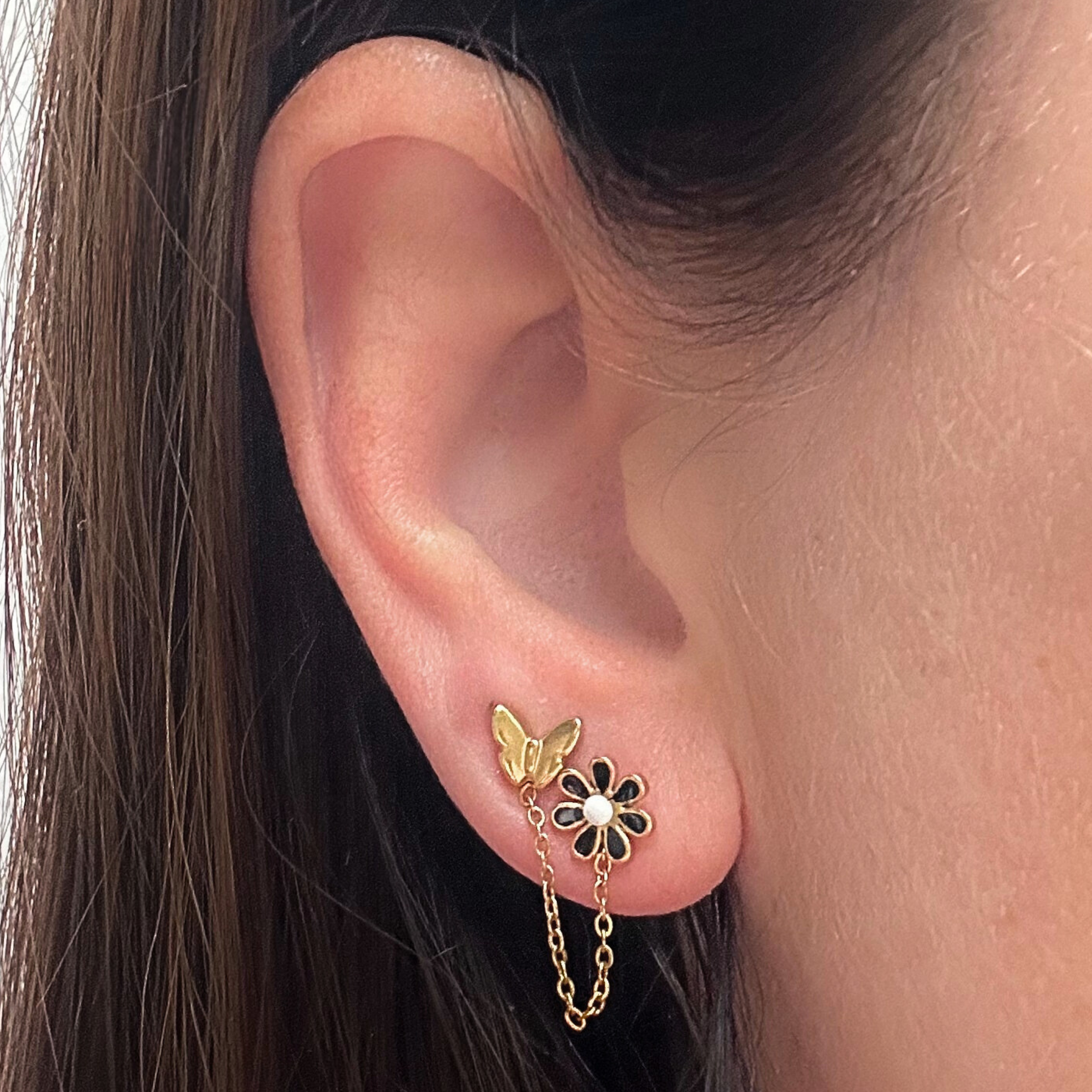 Butterfly flower chained studs - Gold