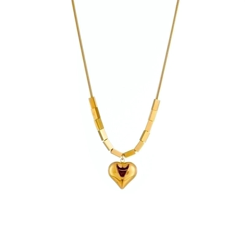 304 Stainless Steel 18K Gold Plated Fashion Inlaid Gold Heart Necklace
