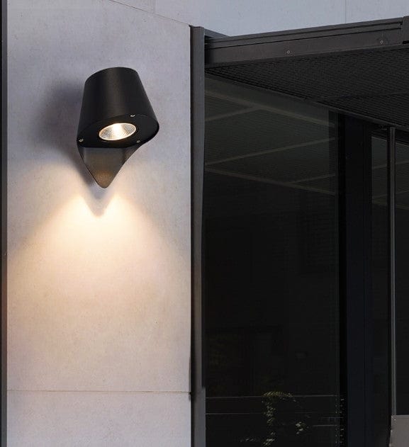 Arakan Wall Light