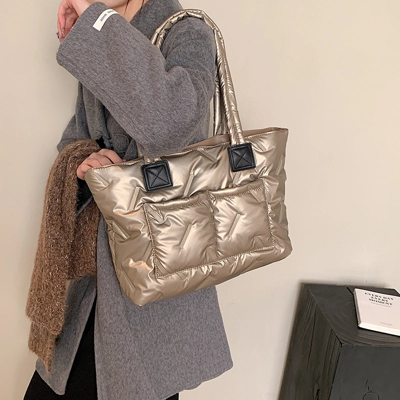Women's Nylon Solid Color Vacation Streetwear Sewing Thread Square Zipper Tote Bag