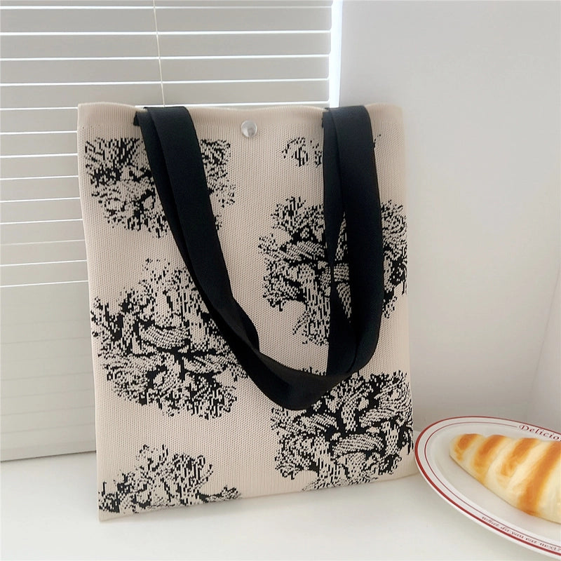Women's Medium Knit Cartoon Flower Cute Square Lock Clasp Underarm Bag