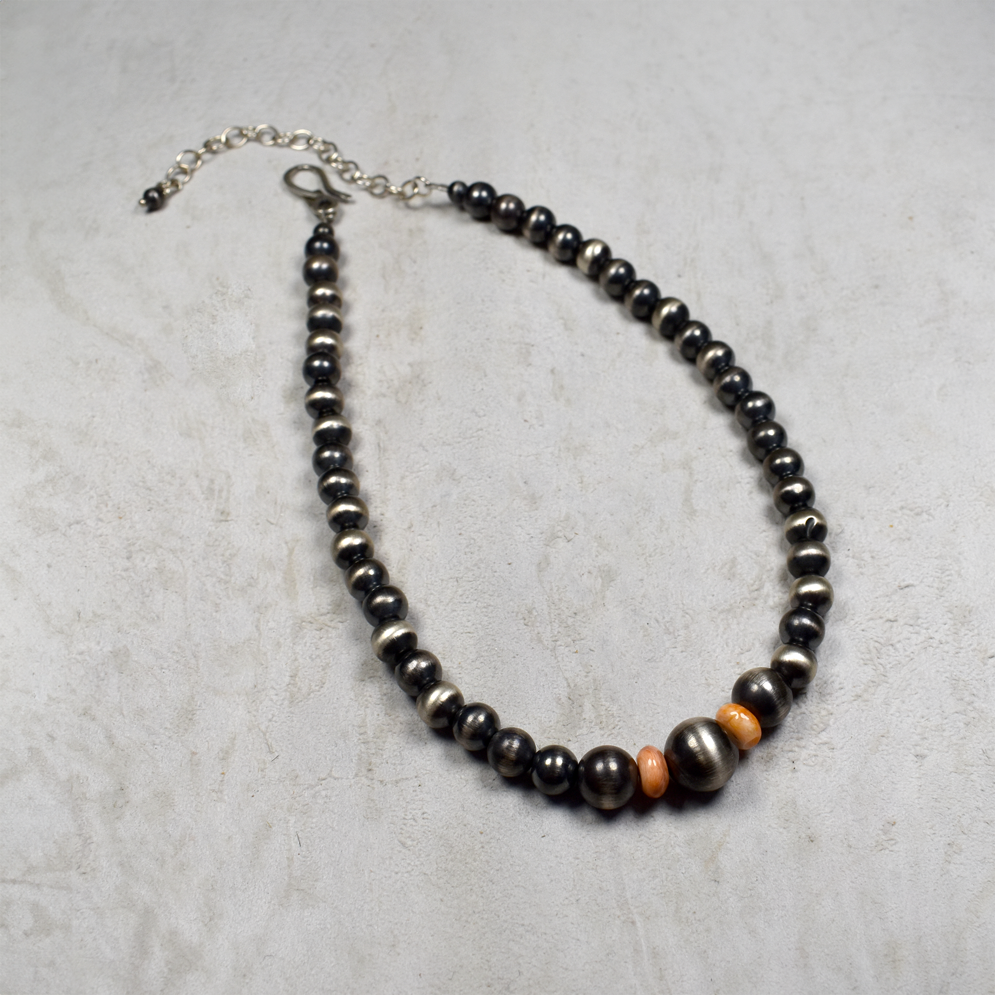 14 Spiny Oyster Western Necklace