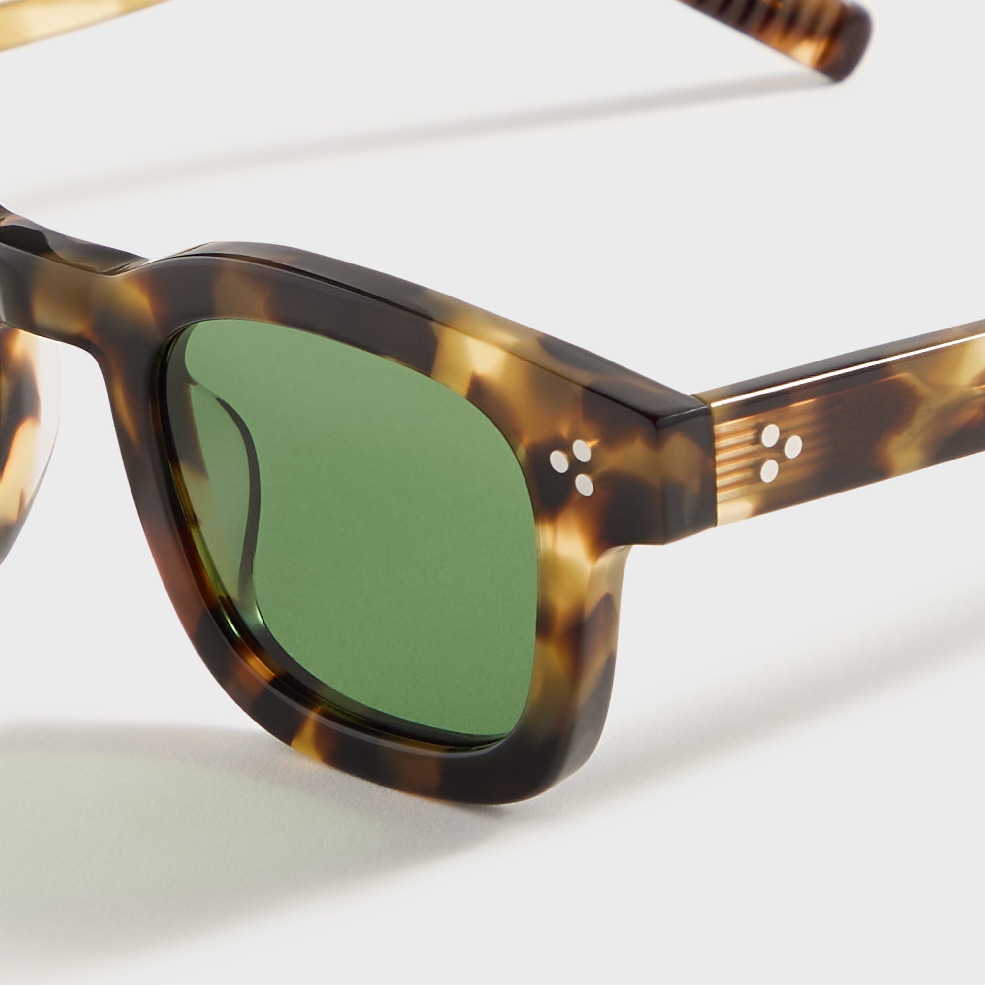 AKILA Ascent Sunglasses - Camo Tortoise / Green