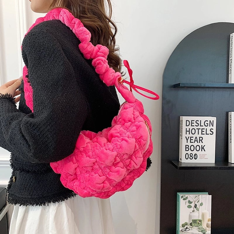 Women's Autumn&winter Polyester Solid Color Maximalism Classic Style Streetwear Knot Sewing Thread Dumpling Shape Zipper Underarm Bag