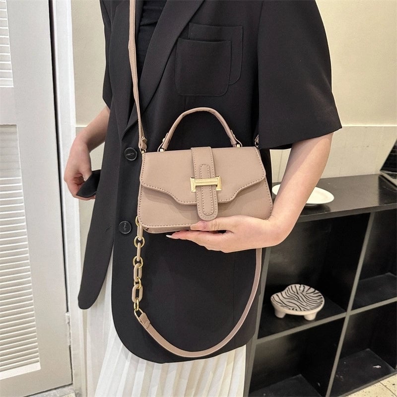 Women's Medium All Seasons Pu Leather Fashion Handbag