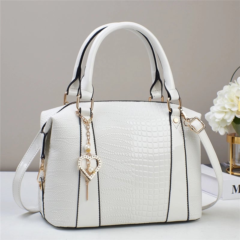 Women's Large PU Solid Color Streetwear Sewing Thread Bucket Zipper Shoulder Bag Handbag