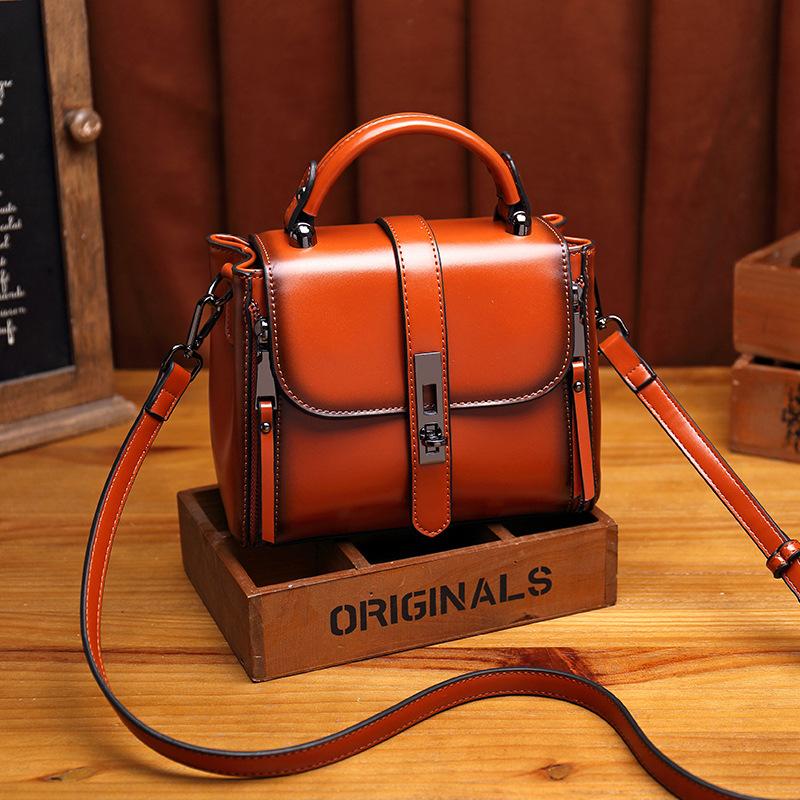 Vintage Women's bag leather fashion trend single shoulder diagonal bag flip bag