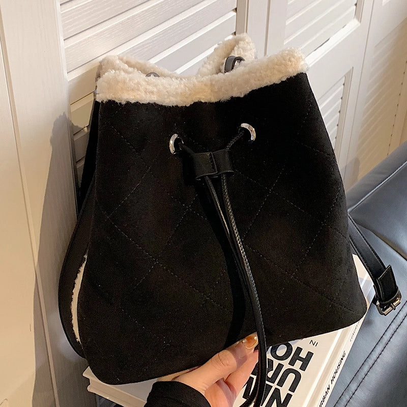 Women's Pu Leather Suede Solid Color Classic Style Streetwear Bucket String Crossbody Bag
