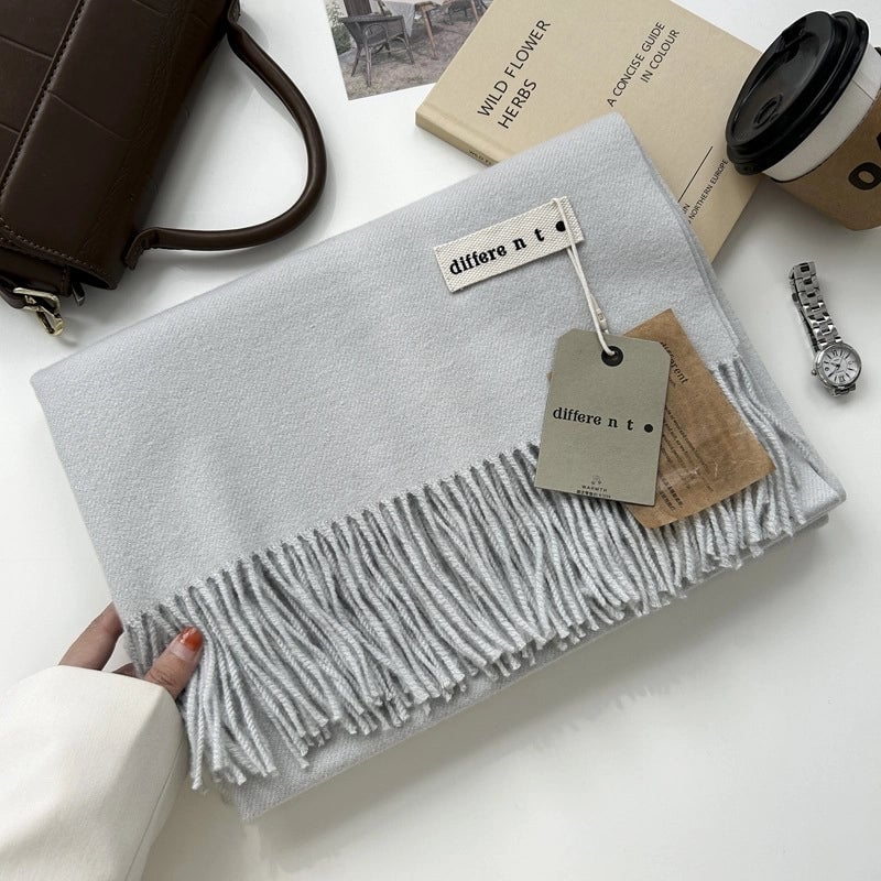 Women's Elegant Retro Solid Color Imitation Cashmere Tassel Scarf