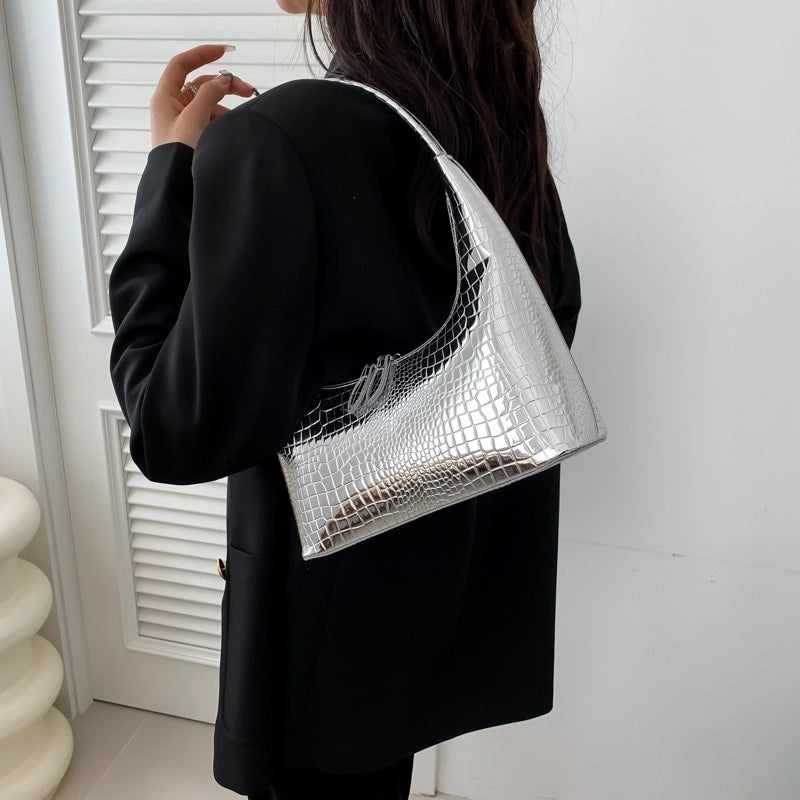 Women's Pu Leather Crocodile Vintage Style Classic Style Sewing Thread Dumpling Shape Zipper Shoulder Bag