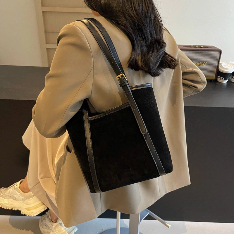 Women's Pu Leather Solid Color Basic Sewing Thread Bucket Magnetic Buckle Shoulder Bag Handbag Tote Bag
