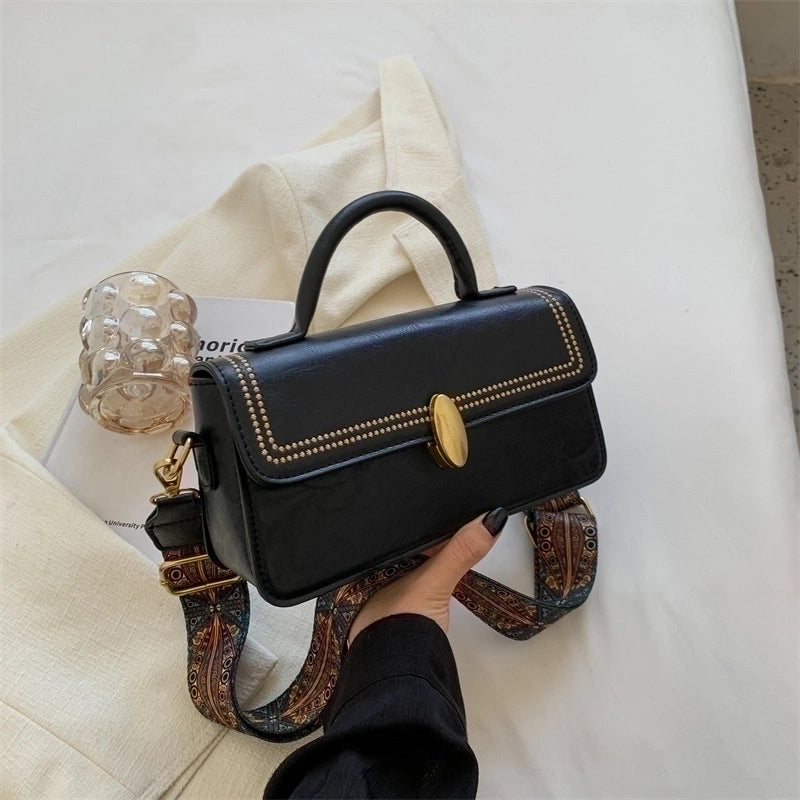 Women's Medium All Seasons Pu Leather Vintage Style Handbag