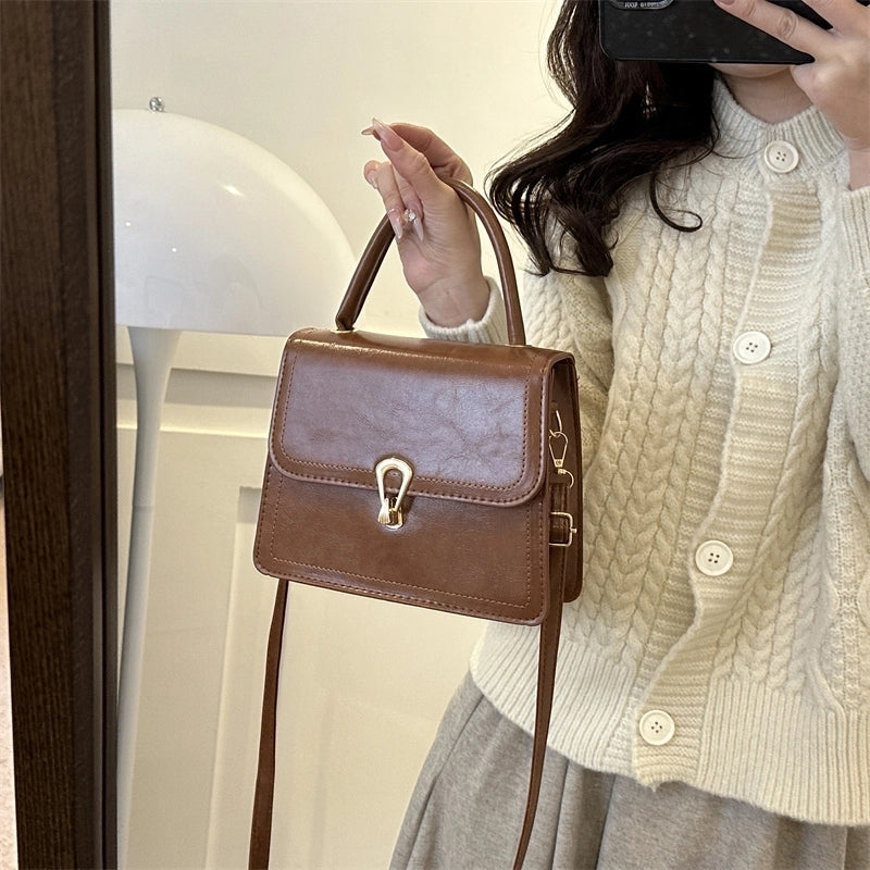 Women's Pu Leather Solid Color Elegant Square Lock Clasp Handbag