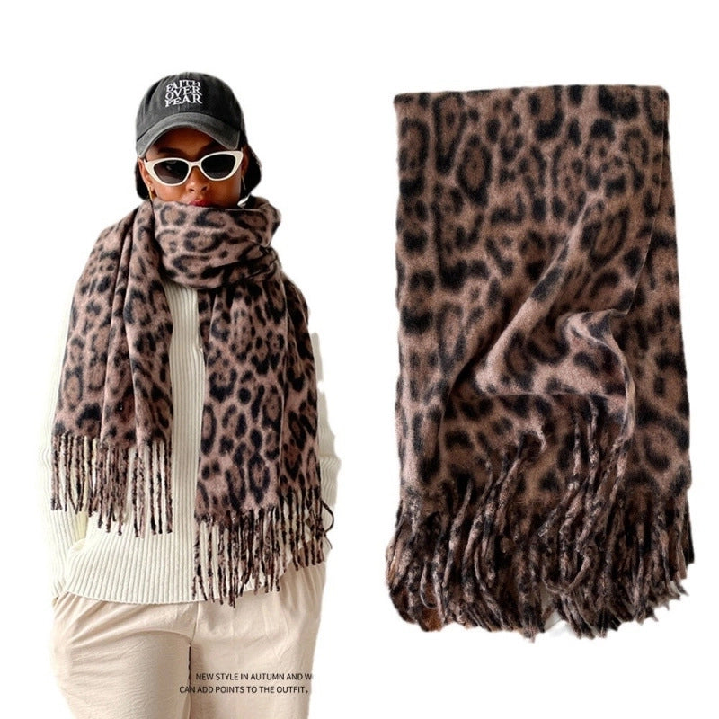 Women's Casual Minimalist Leopard Imitation Cashmere Printing Scarf