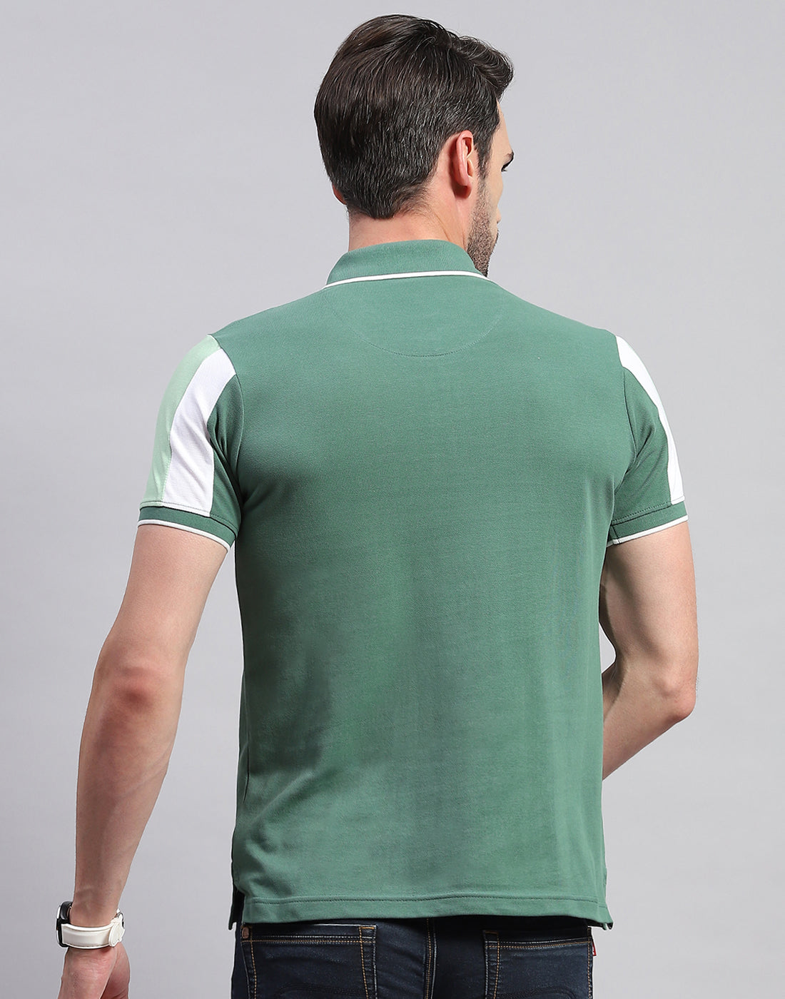 Men Green Solid Polo Collar Half Sleeve T-Shirt