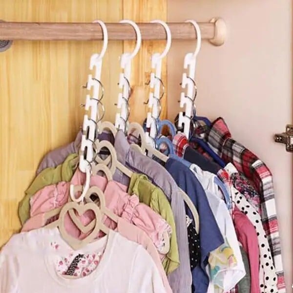 Rotatable folding plastic Wonder Hanger with multi-functional five hole