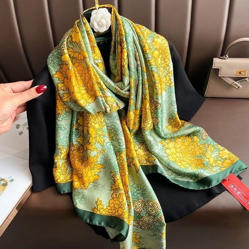 Women's Fashion Letter Plaid Satin Printing Silk Scarves