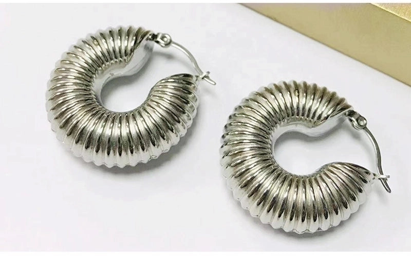 1 Pair IG Style Spiral Stripe Plating 304 Stainless Steel 18K Gold Plated Earrings Ear Studs
