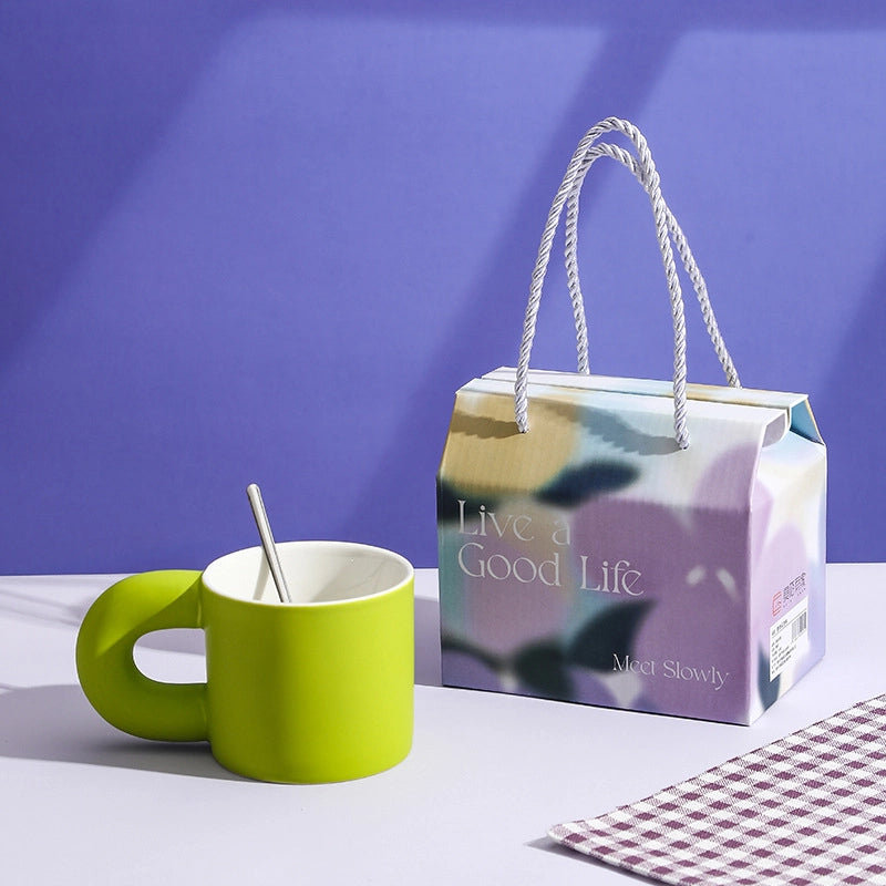 Casual Vacation Solid Color Ceramics Mug 1 Piece