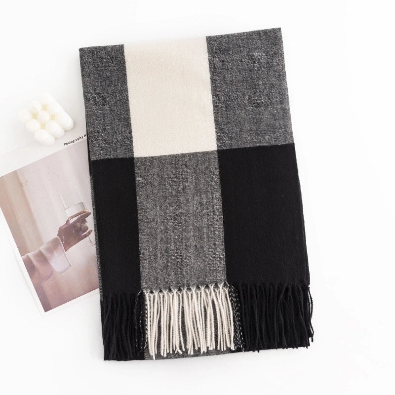 Women's Elegant Plaid Imitation Cashmere Tassel Scarf