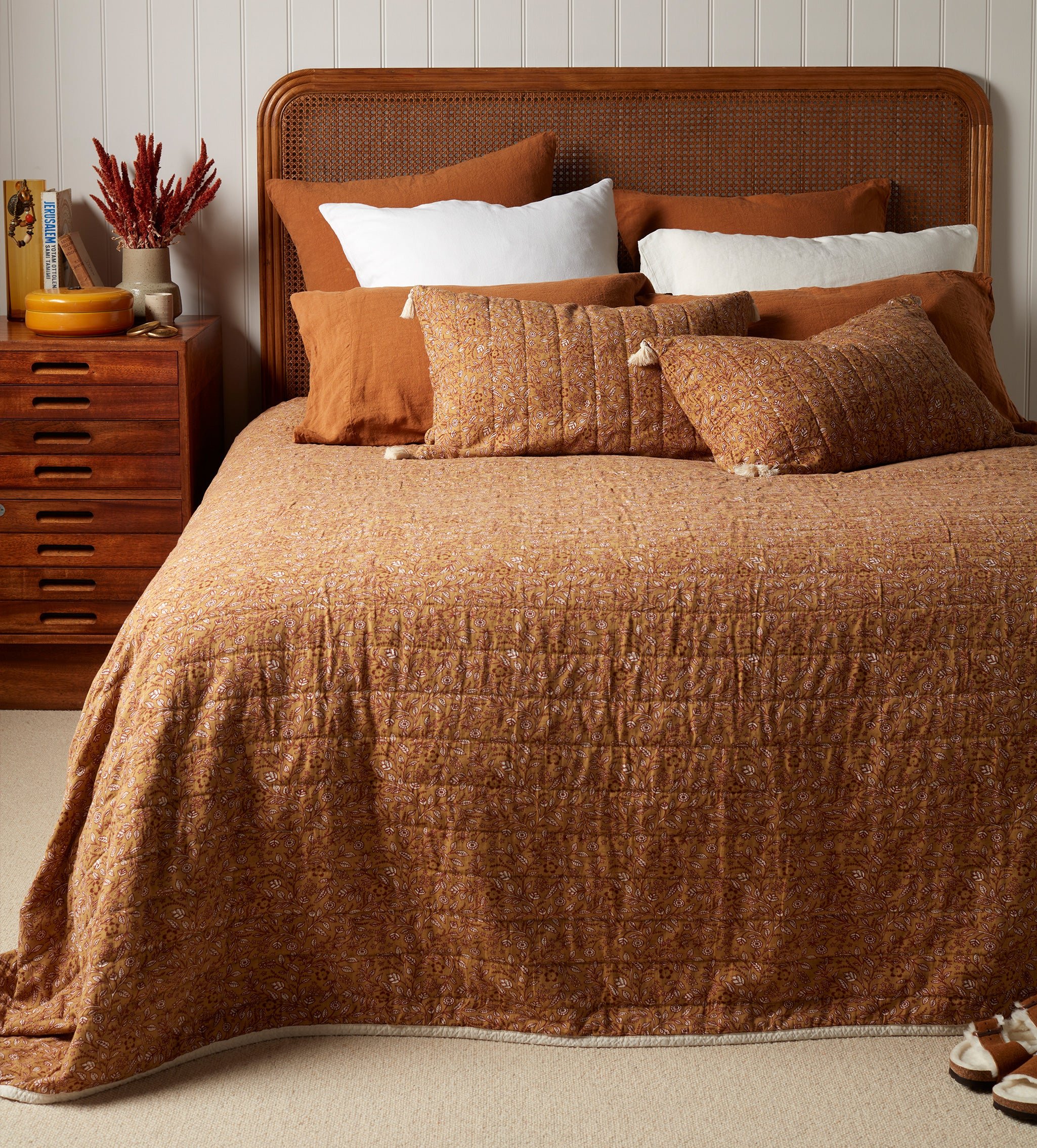 Anika Floral 100% Cotton Quilted Throw