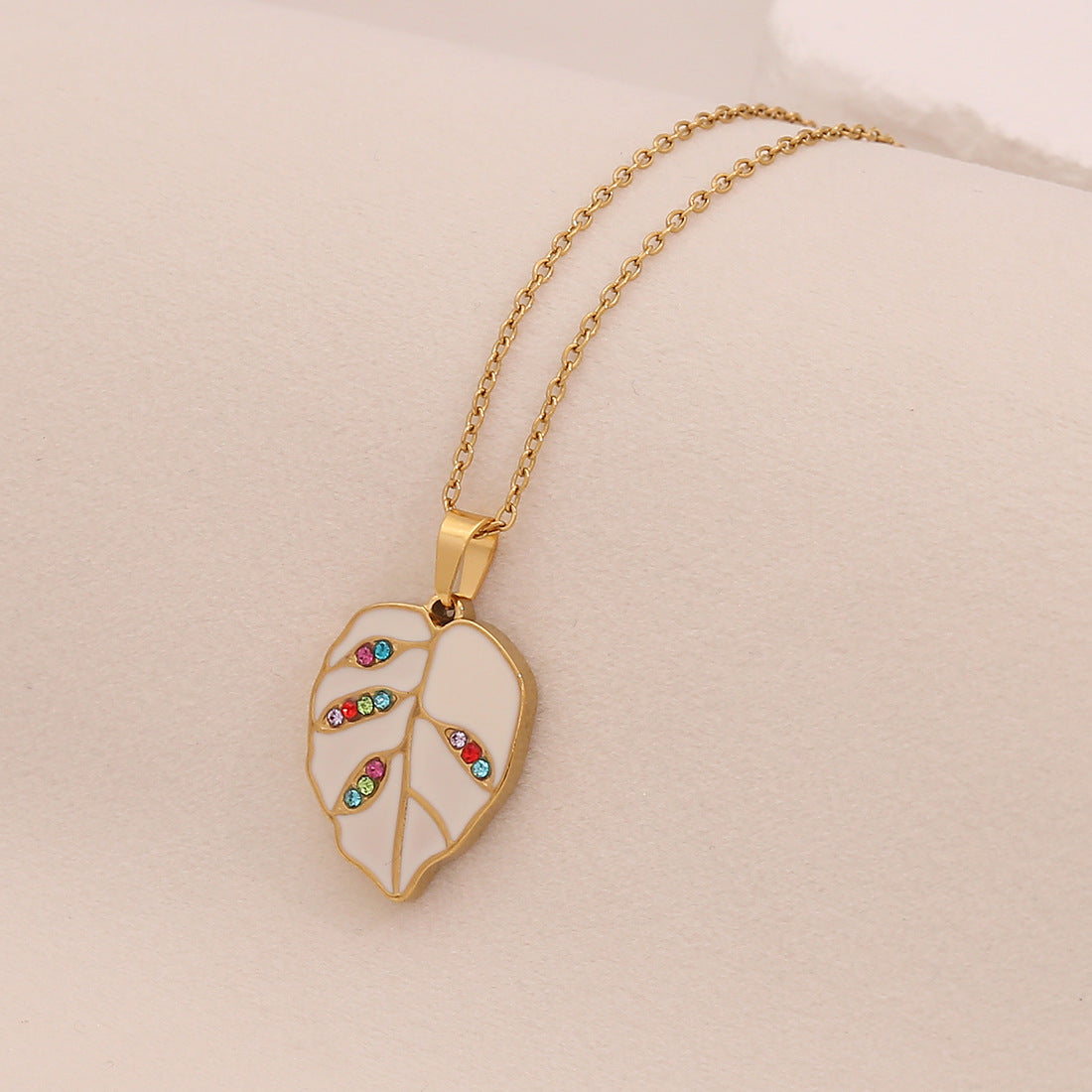 Multi-Color Oil-Dropping Leaf Pendant Necklace Fashion Stainless Steel Clavicle Chain Versatile Necklace N1538