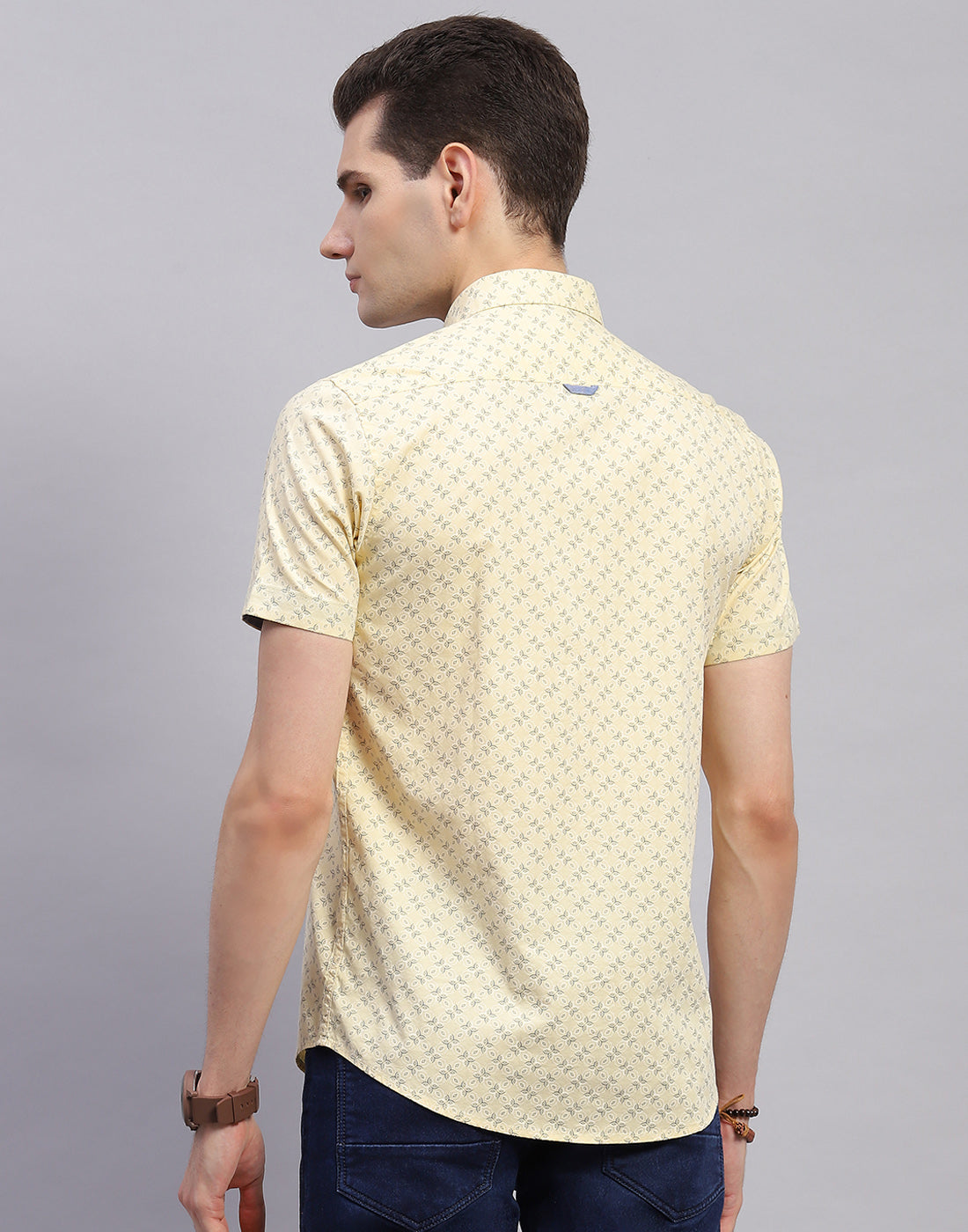 Men Yellow Printed Collar Half Sleeve Shirt