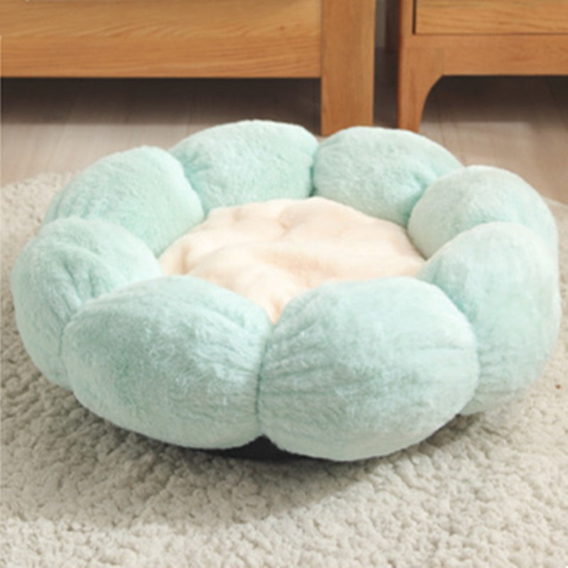 Round Flower Shape Cat Bed