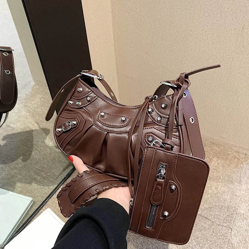 Women's Medium All Seasons Pu Leather Solid Color Fashion Rivet Pillow Shape Zipper Underarm Bag