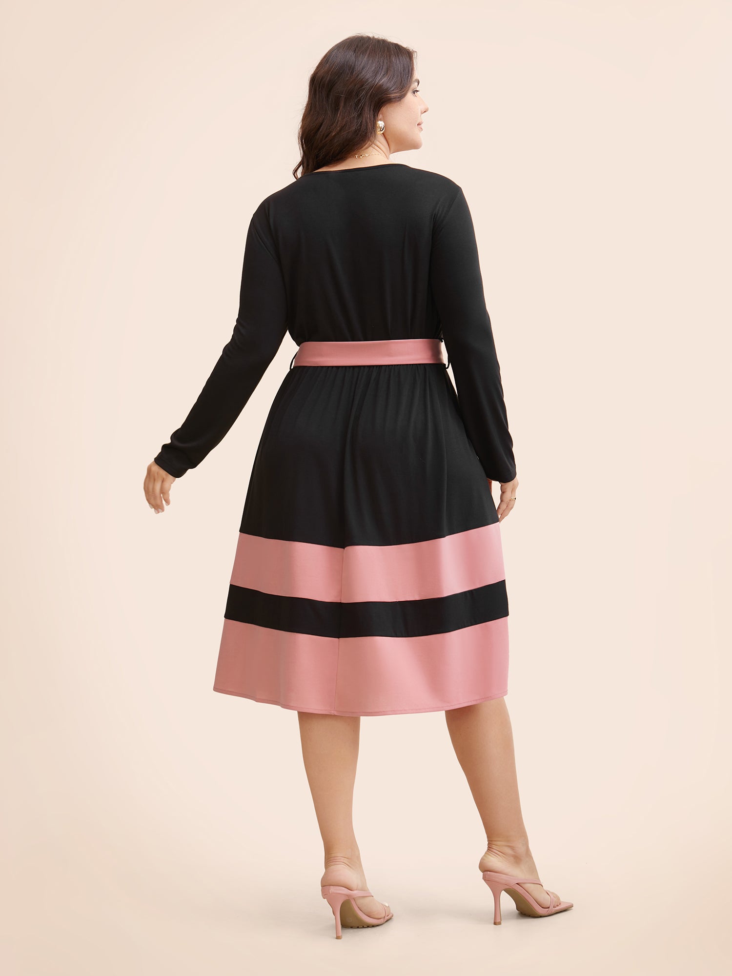 Two Tone Belted Bowknot Square Neck Dress