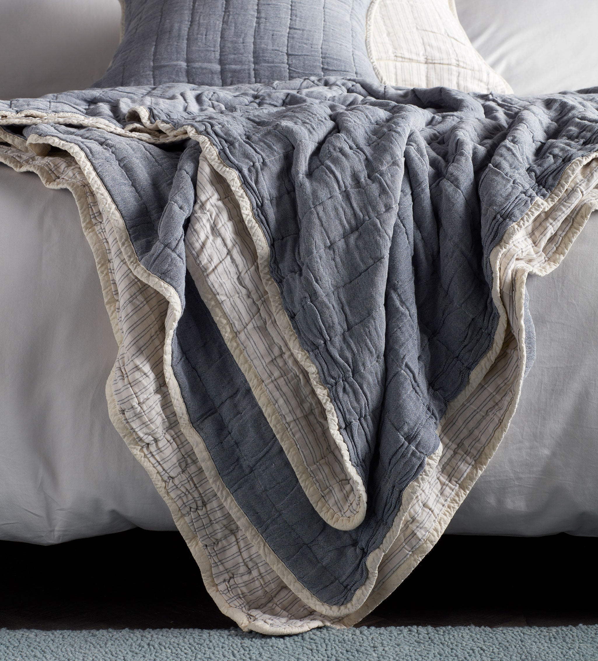 Blue Vivienne 100% Cotton Quilted Throw