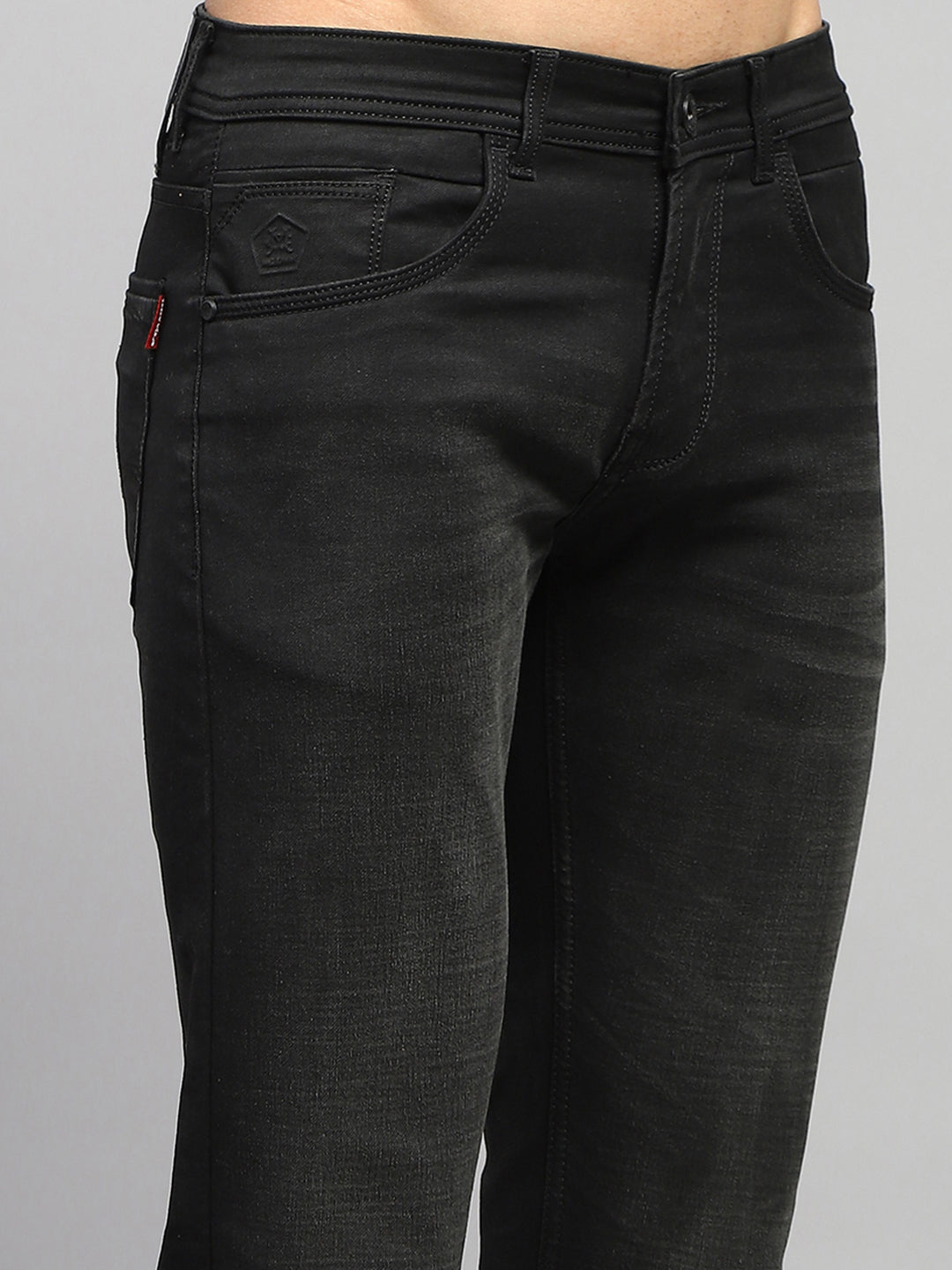 Men Black Solid Narrow Fit Denim