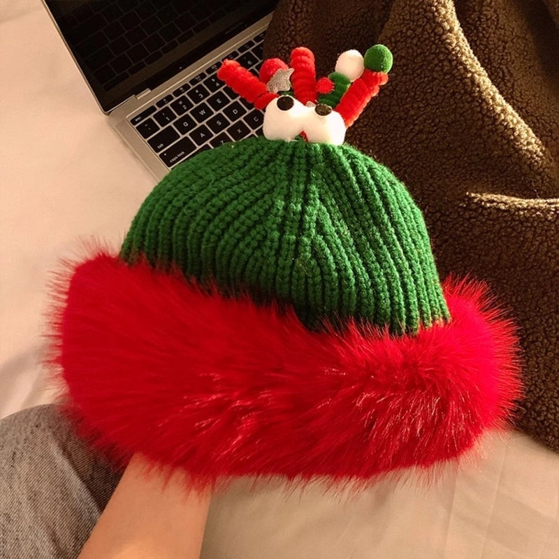 Women's Minimalist Elk Jingling Bell Snowflake Elk Wool Cap