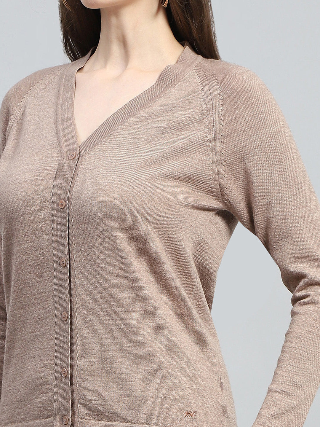 Women Beige Solid V Neck Full Sleeve Cardigan