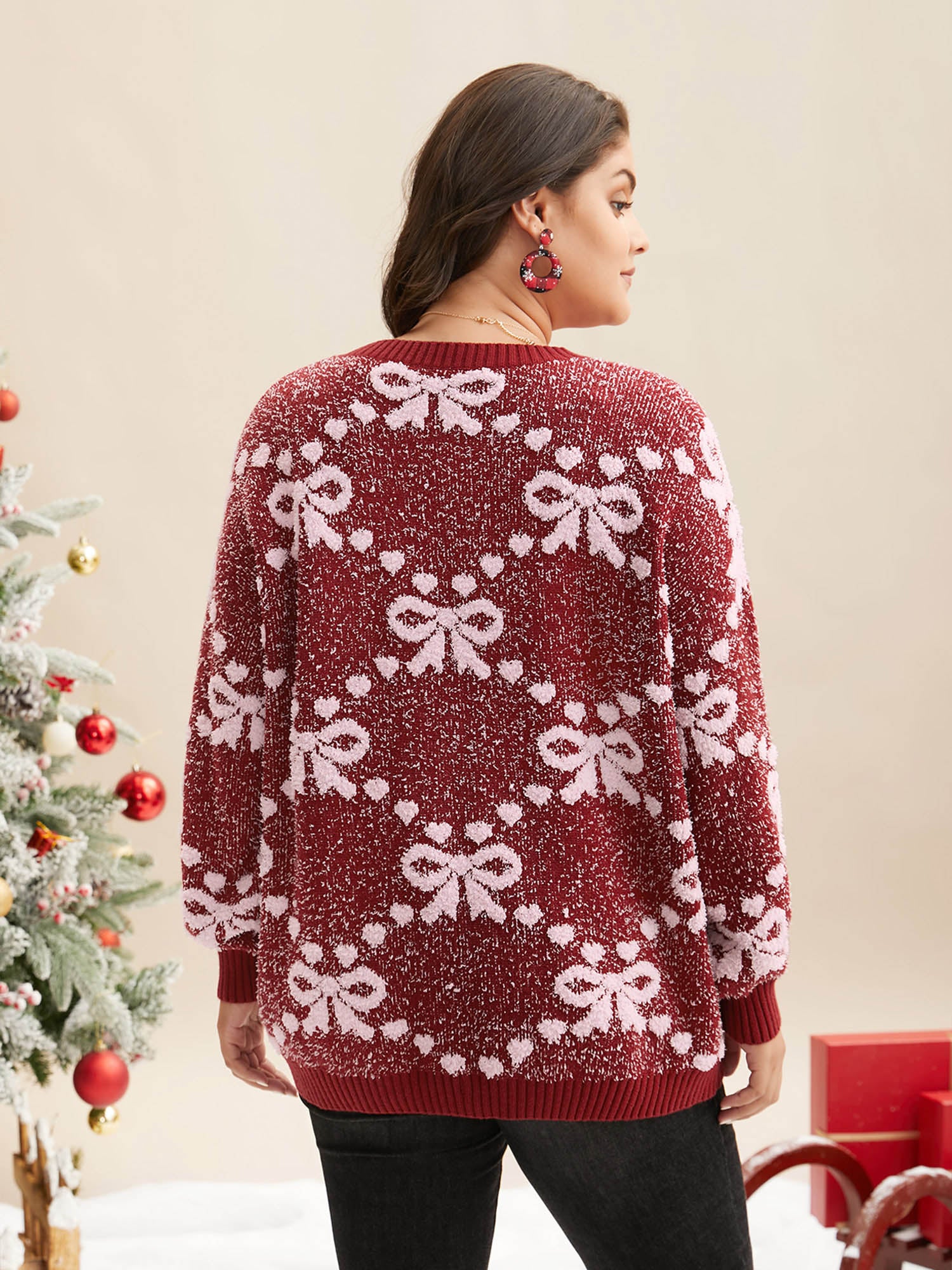 Bow Pattern Crew-Neck Pullover