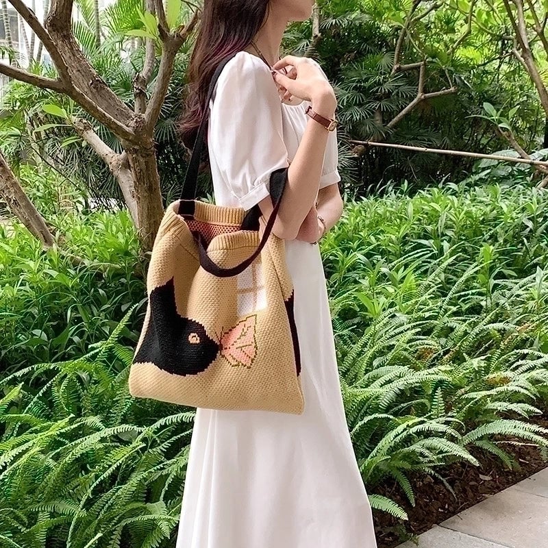 Women's Cute Vacation Cat Solid Color Shopping Bags
