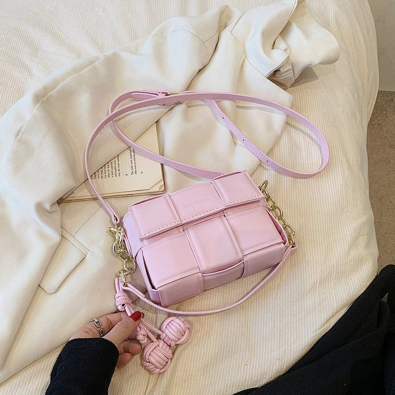 Women's Medium Pu Leather Lattice Solid Color Streetwear Magnetic Buckle Crossbody Bag