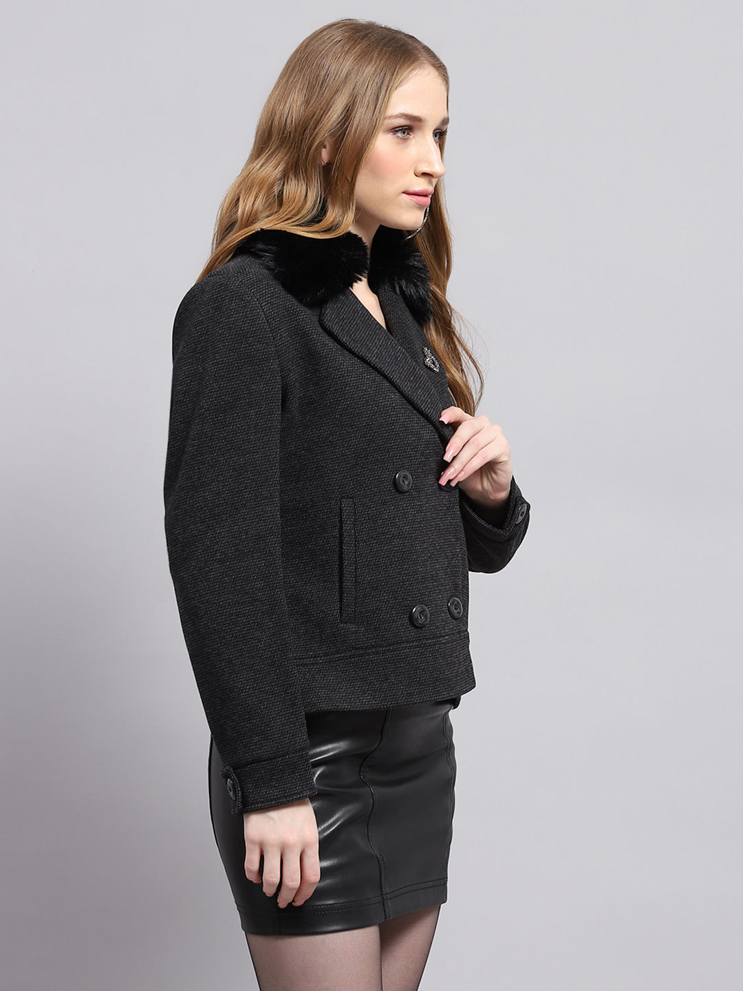 Women Black Solid Collar Full Sleeve Coat