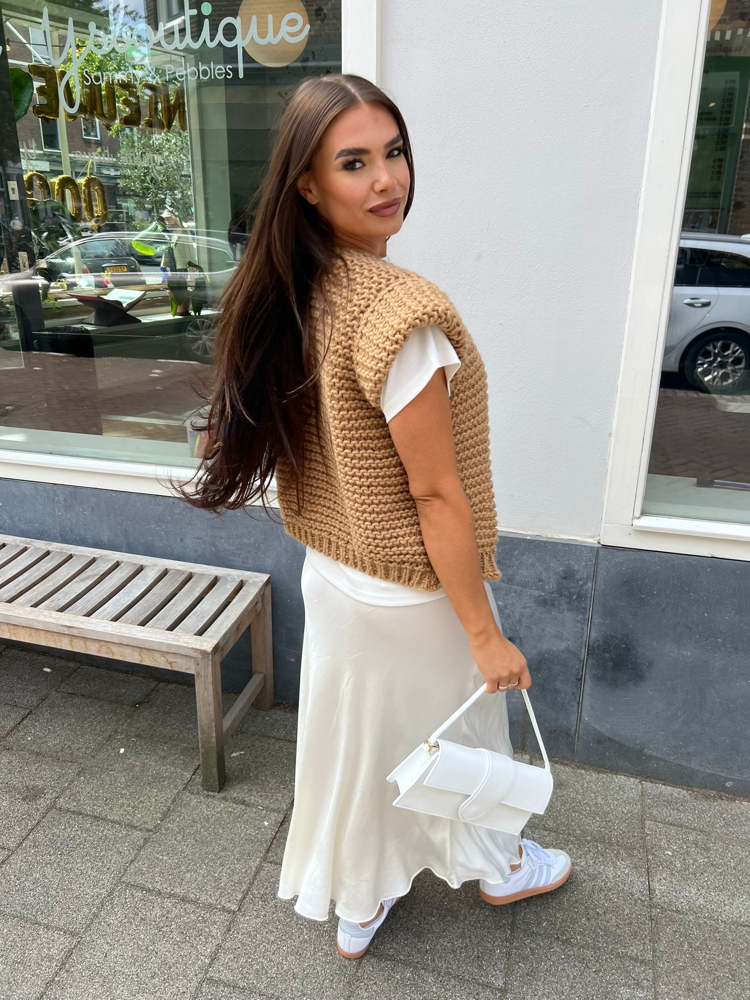 Nika knitted gilet vest camel