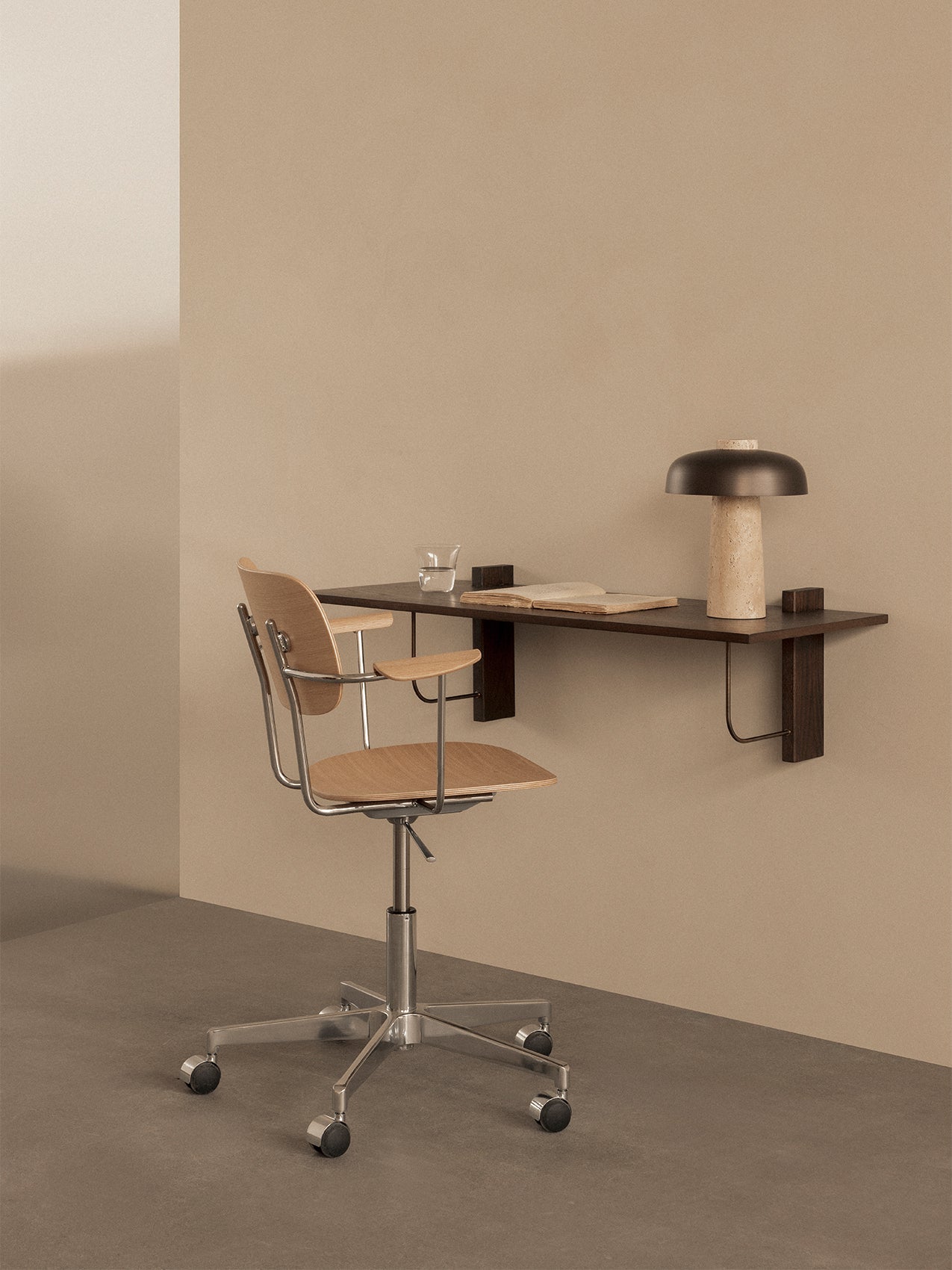 Corbel Desk