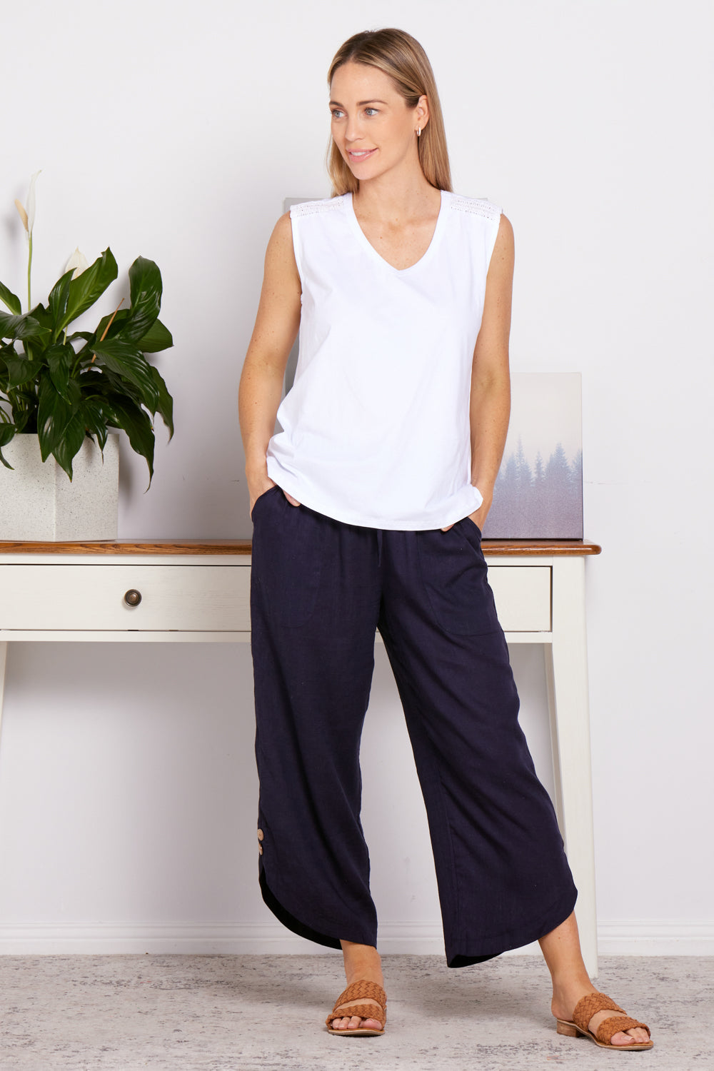 Cartia Linen Pants - Navy