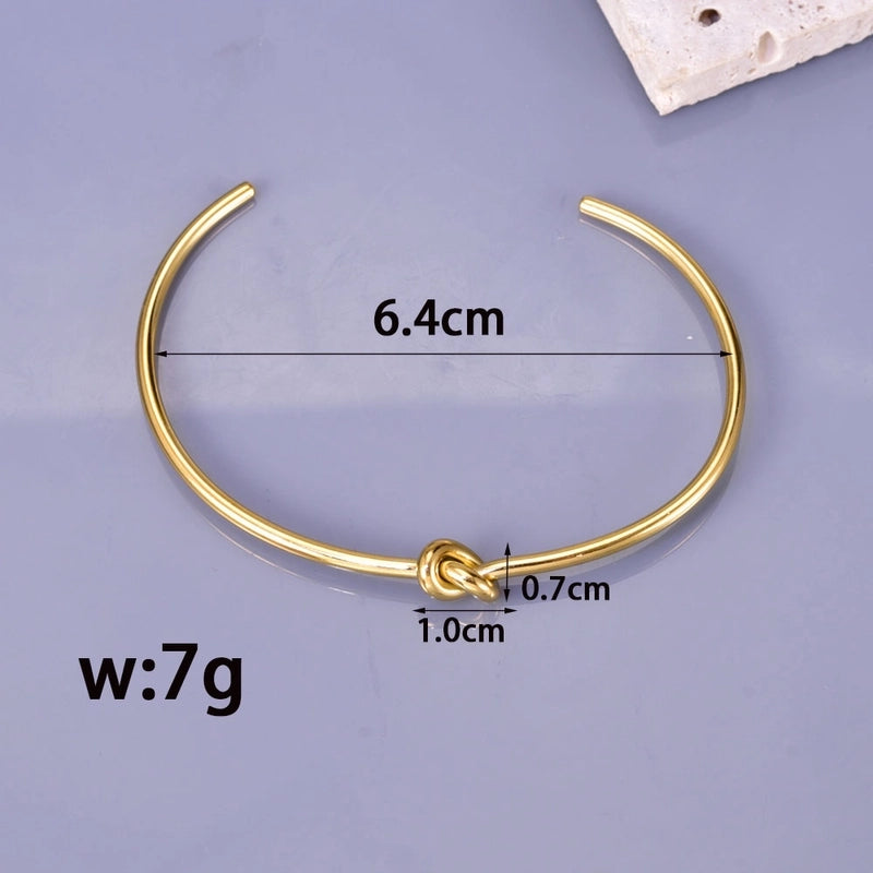 Vintage Style Round 304 Stainless Steel Titanium Steel 18K Gold Plated Bangle In Bulk