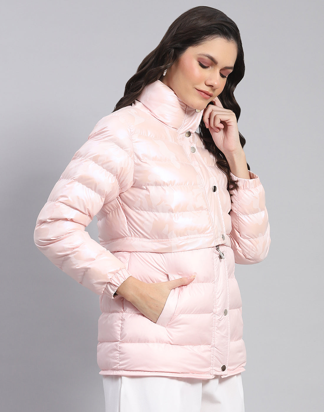 Women Pink Solid Stand Collar Full Sleeve Jacket